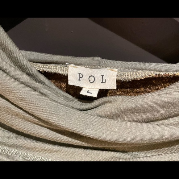 Pol hooded festival wear. Lightweight neutral colors - Picture 8 of 11